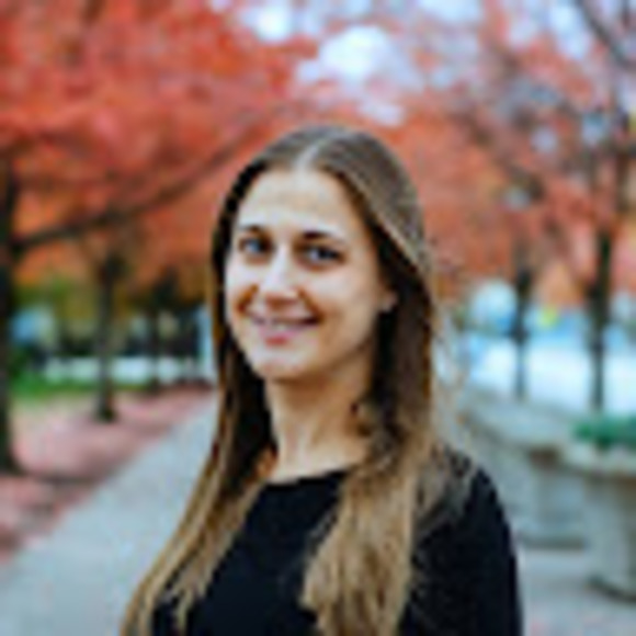 Meet your Posher, Danielle - Picture 1 of 1